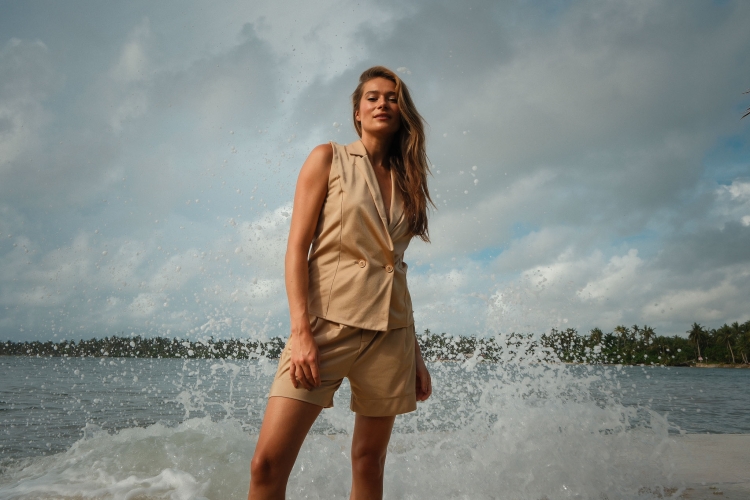 Kimara – Fem Gilet – Bronze - Afbeelding 4