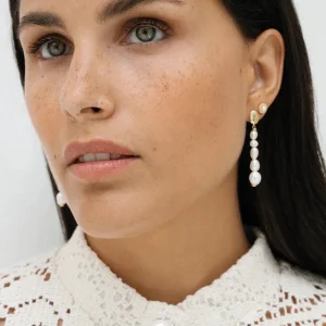 24Kae Earring with uneven sweetwater pearls