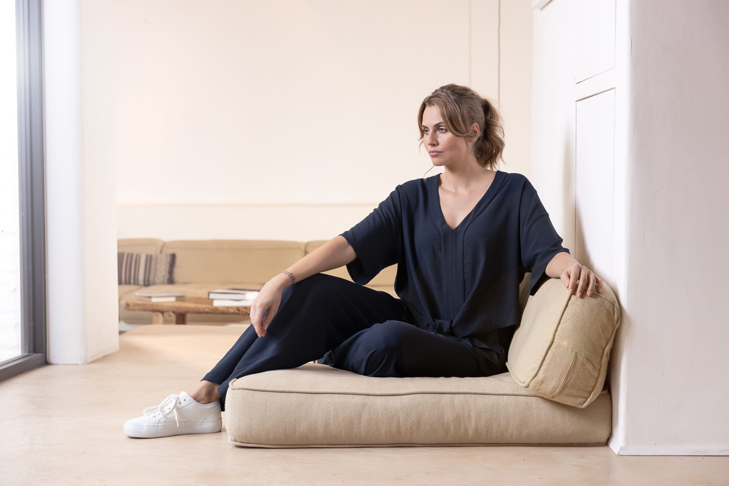 &Co Woman – Kaia Blouse – Navy - Afbeelding 6