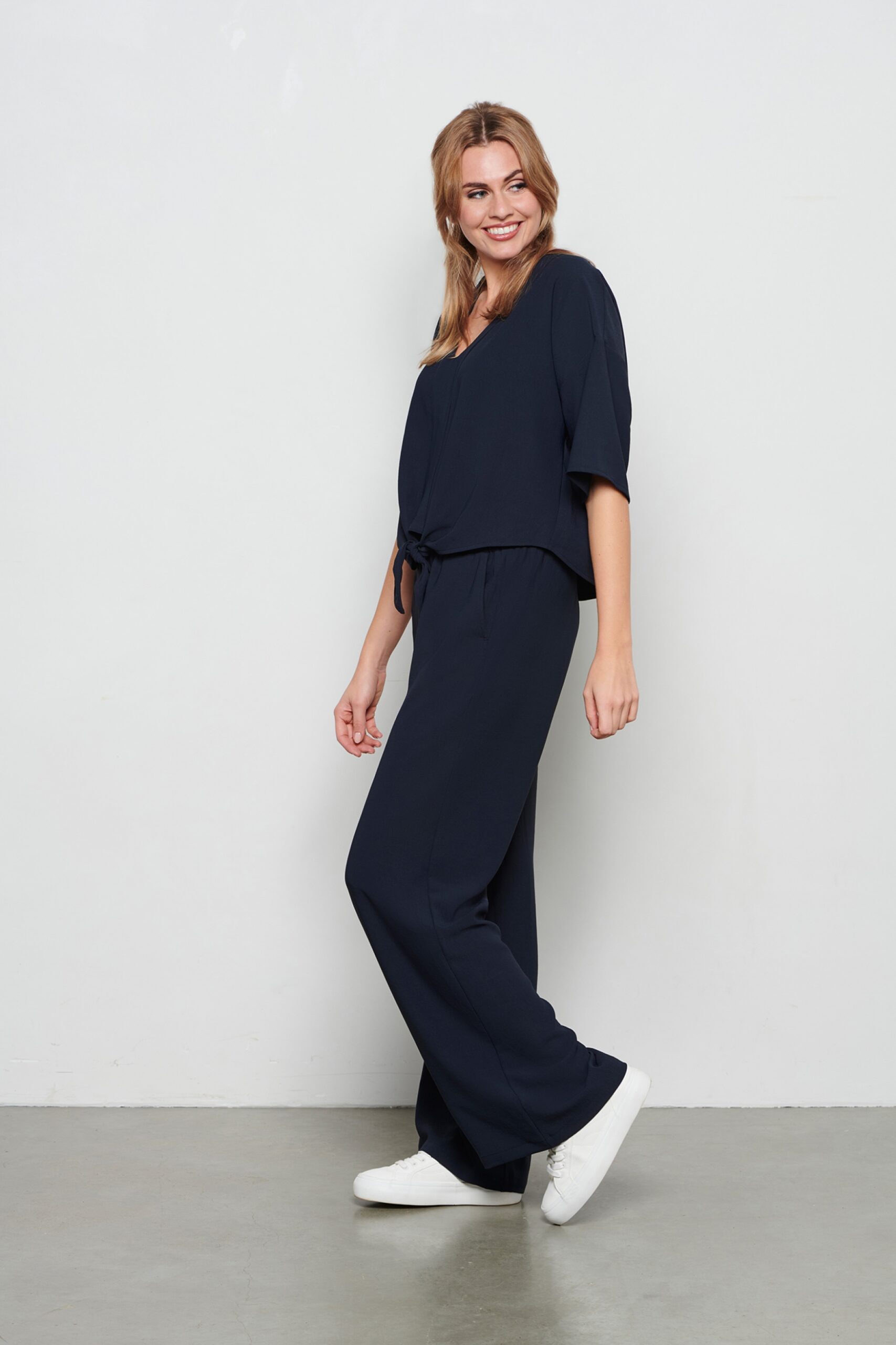 &Co Woman – Kaia Blouse – Navy - Afbeelding 5