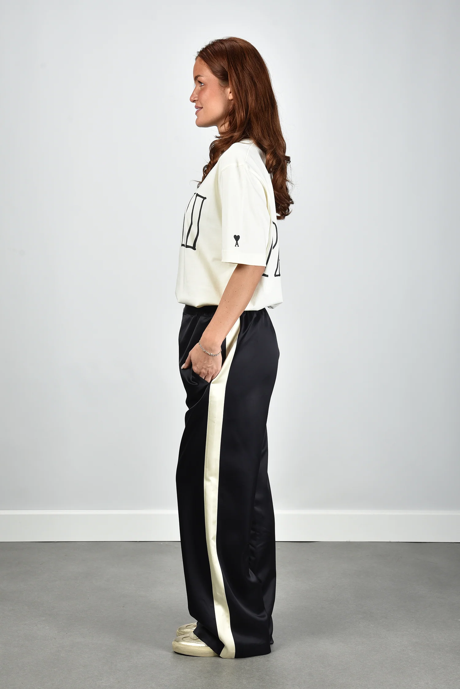 Ami Paris t-shirt UTS380.726 blanc creme - Afbeelding 6