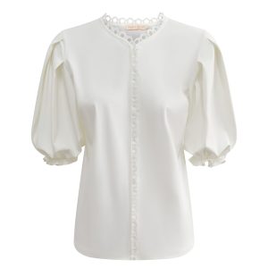 Triple Nine – Blouse with round laces short sleeves – White
