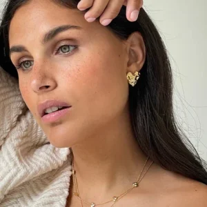 24Kae Heartshaped earstud with structure