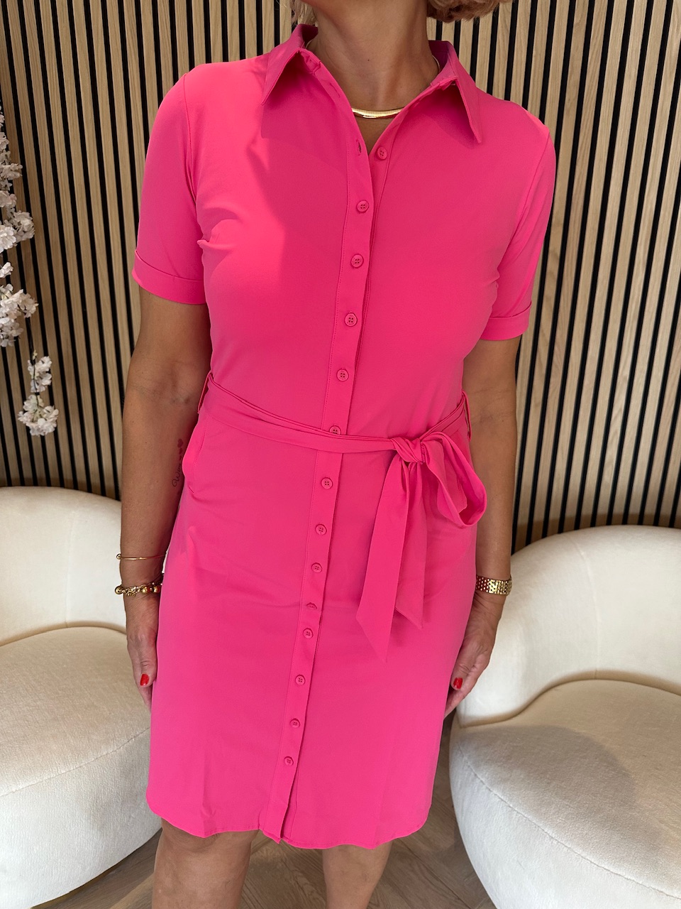 Mi Piace – Jurk Korte Mouw Knoopjes – Barbie Pink - Afbeelding 6