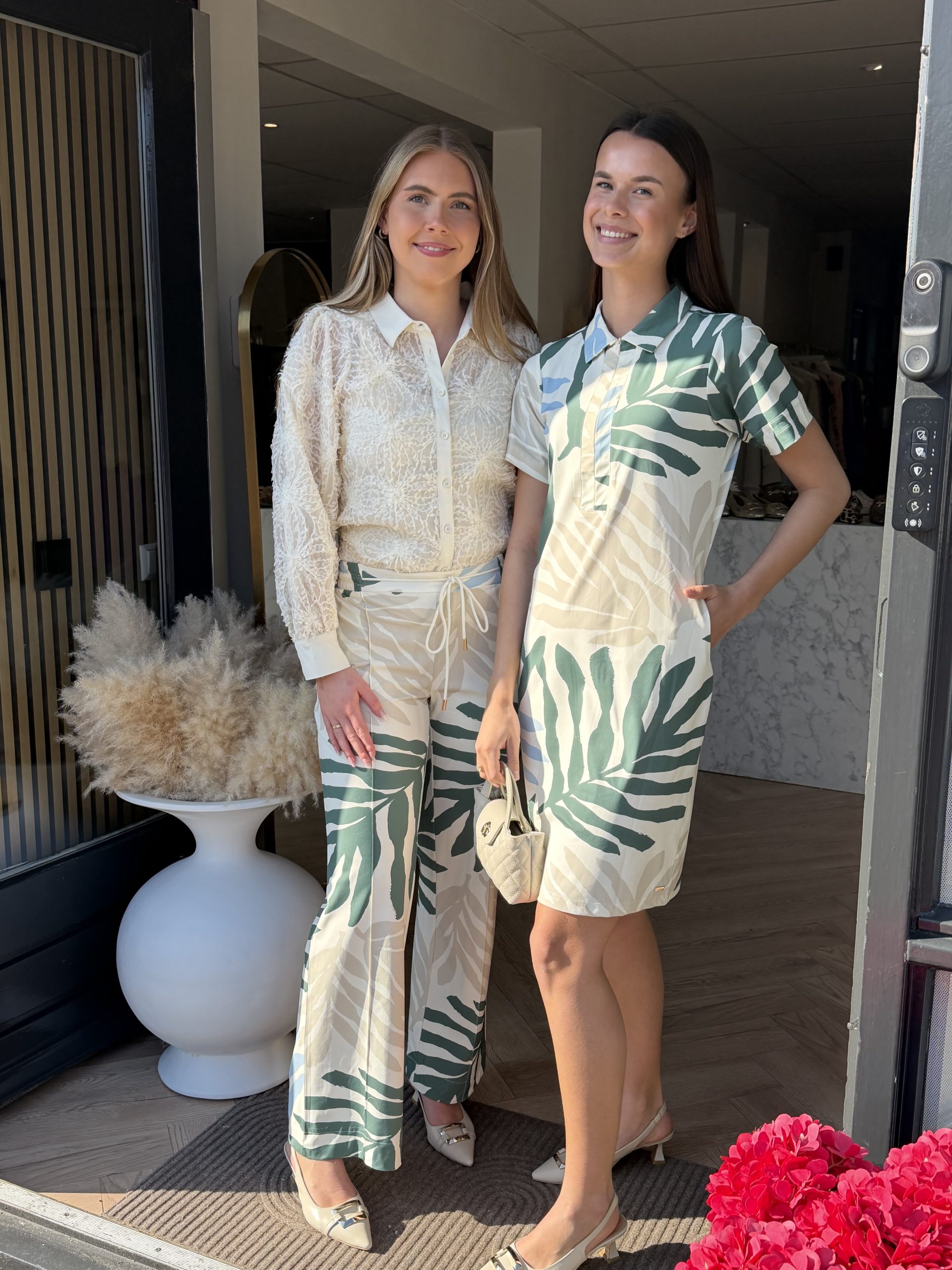 Kimara – Maeve Dress – Leaf me Here Green Bay - Afbeelding 4