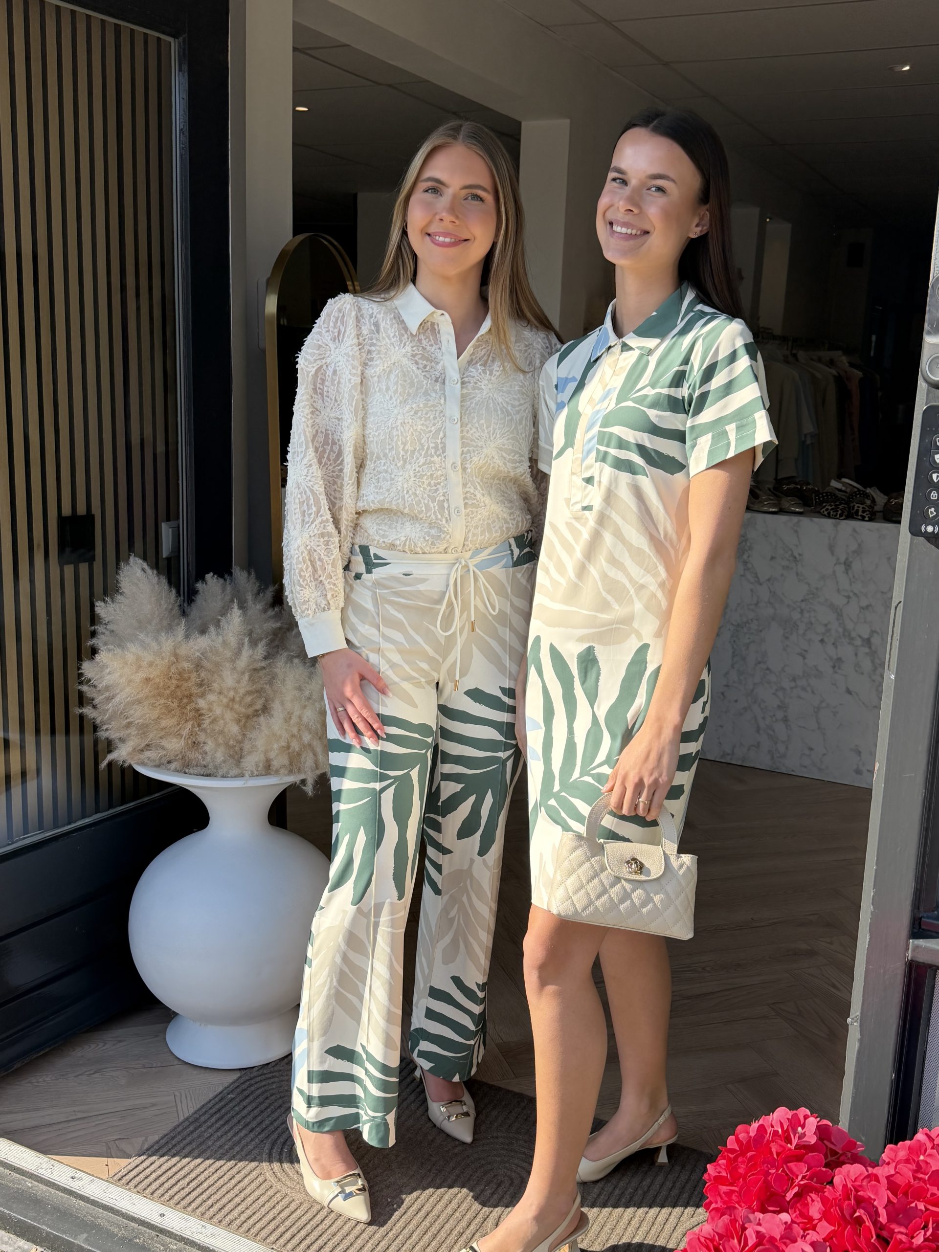 Kimara – Maeve Dress – Leaf me Here Green Bay - Afbeelding 5