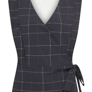 Mi Piace – Travelstof Top Check Herrinbone Print – Black | Burgundy