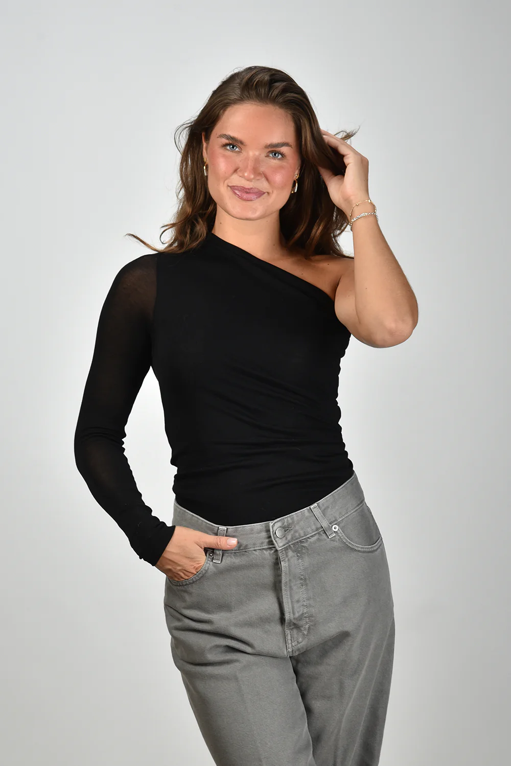 Sea Me Happy top Rocco One Sleeve Soft Touch black