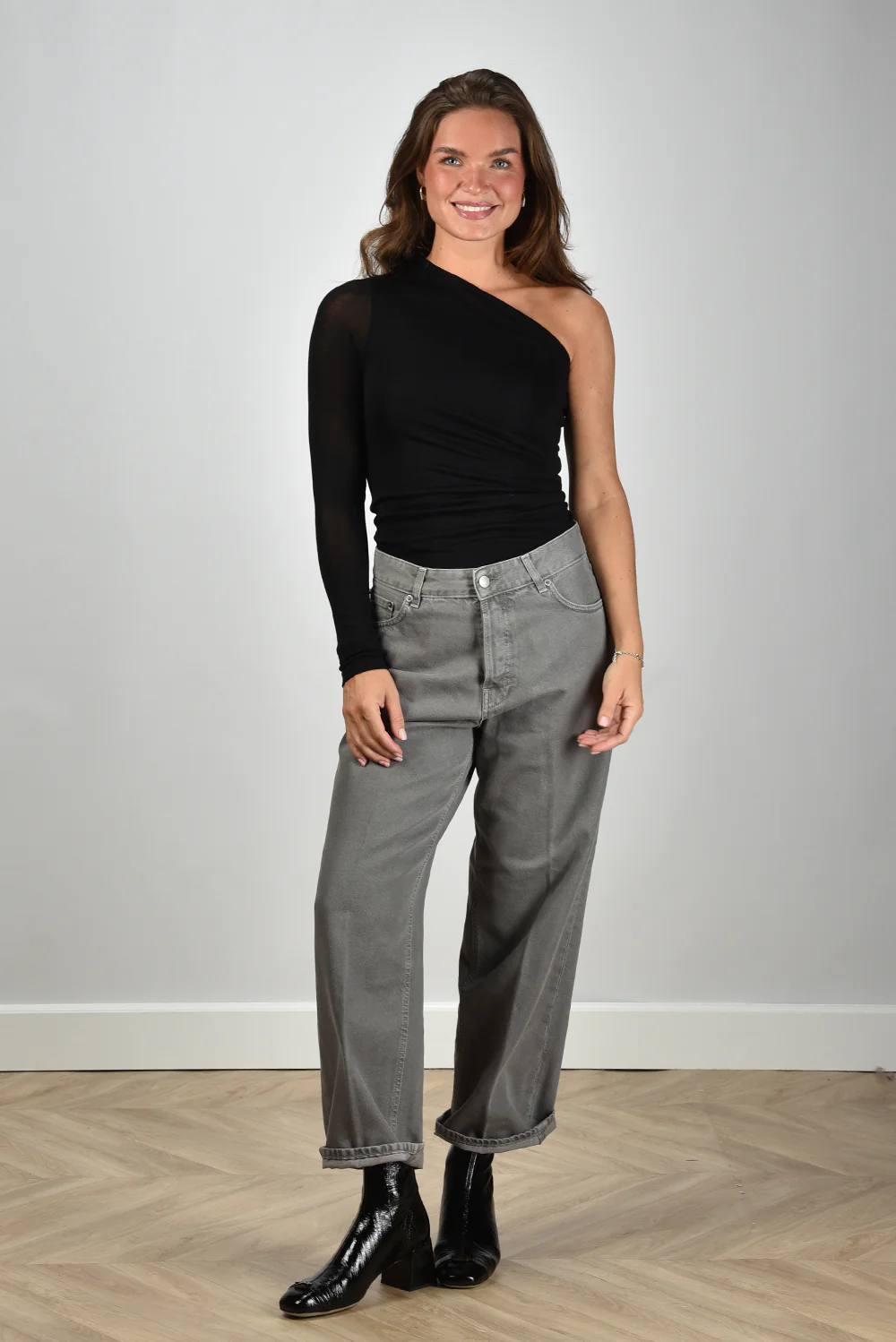 Sea Me Happy top Rocco One Sleeve Soft Touch black - Afbeelding 4