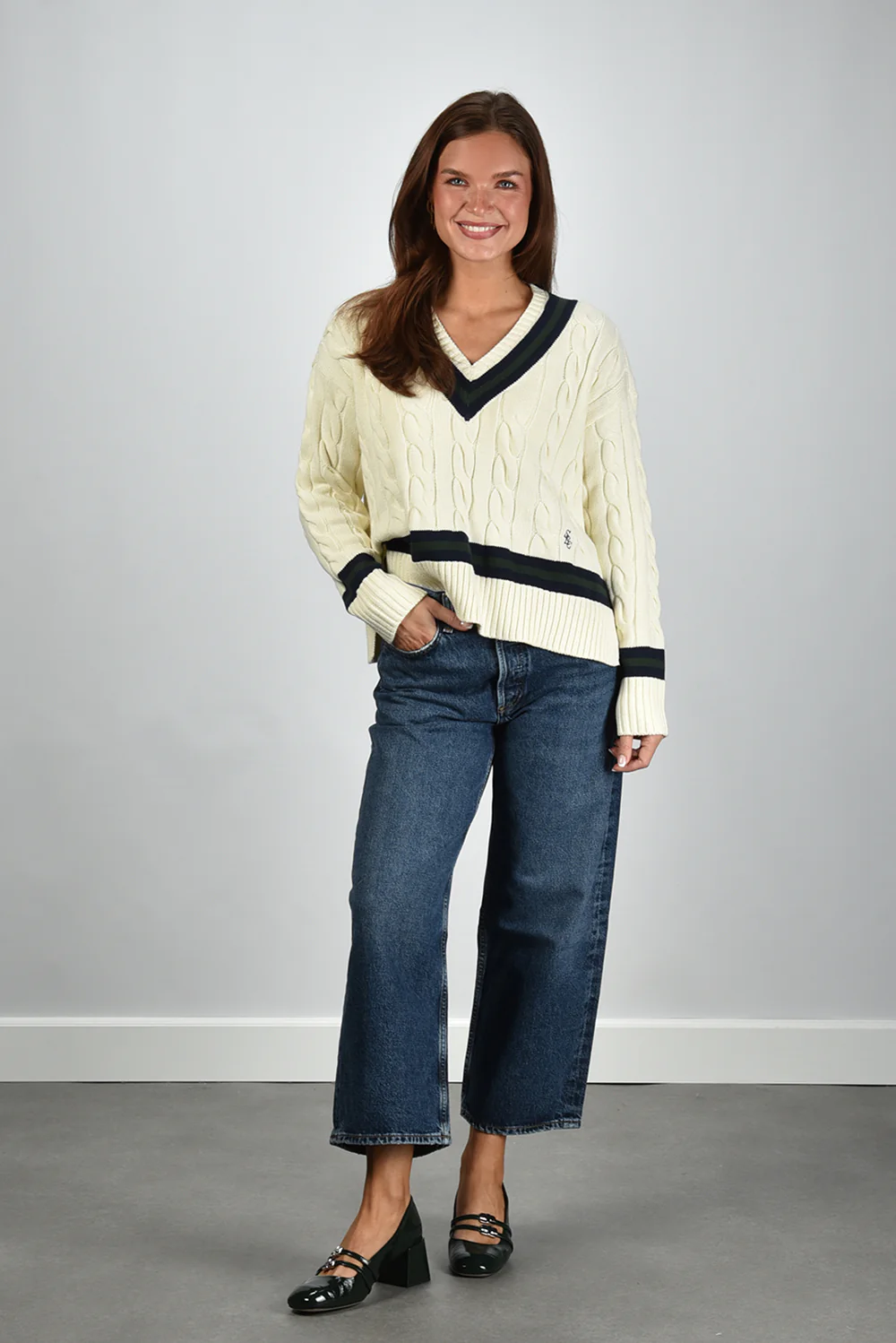 Sporty & Rich trui SRC Cableknit V-Neck WS06561302WH64 ecru/dark navy/forest