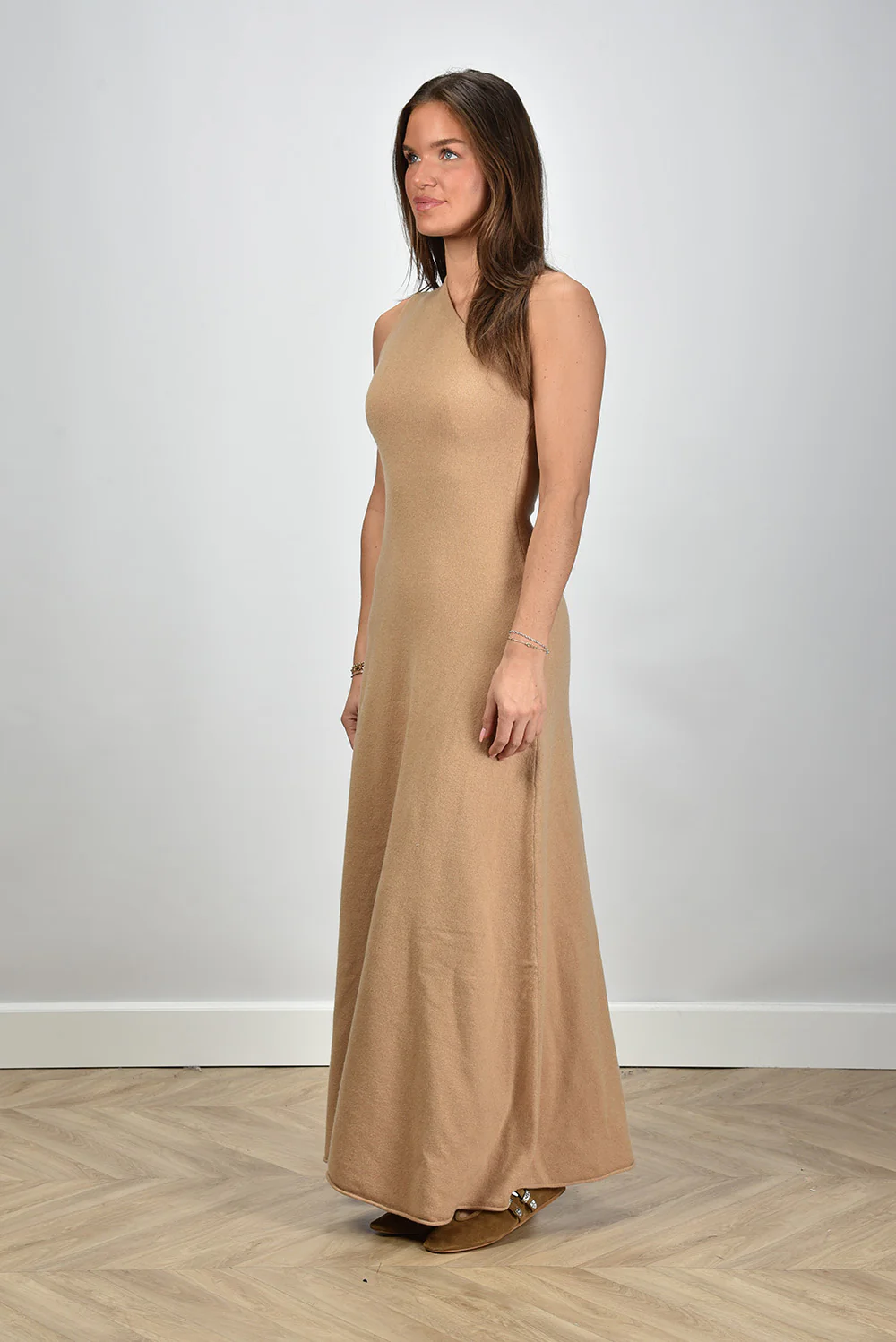 Extreme Cashmere jurk Swan 301 camel - Afbeelding 3