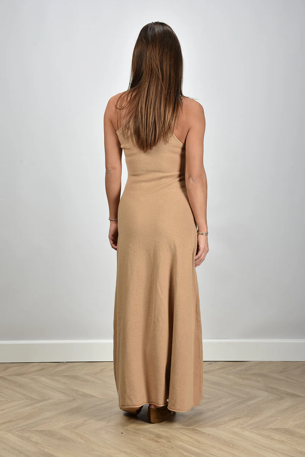 Extreme Cashmere jurk Swan 301 camel - Afbeelding 5