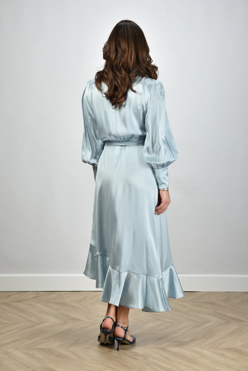 Zimmermann jurk Silk Wrap Midi 8066DS25R light blue - Afbeelding 5